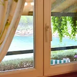 Blissful Bay - With Terrace Lejlighed *