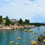 Blissful Bay - With Terrace