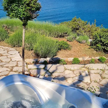 Blissful Bay - With Terrace * Vrboska