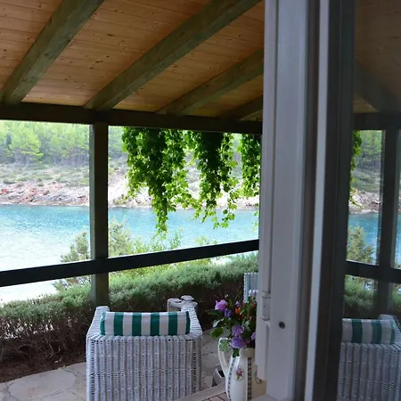Blissful Bay - With Terrace Vrboska
