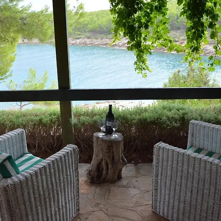 Blissful Bay - With Terrace *